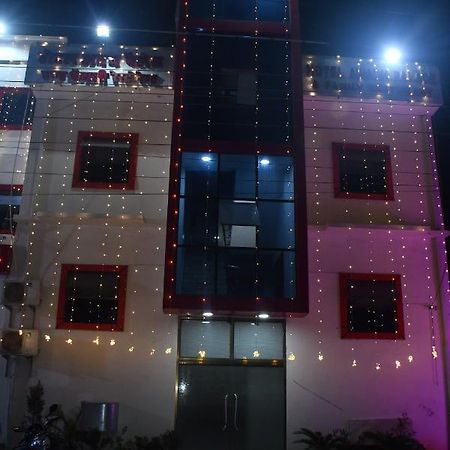 Hotel Awadh Palace Sahjanwa Eksteriør billede