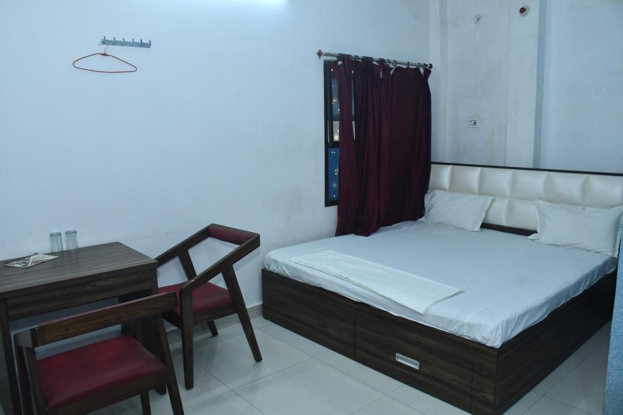 Hotel Awadh Palace Sahjanwa Eksteriør billede