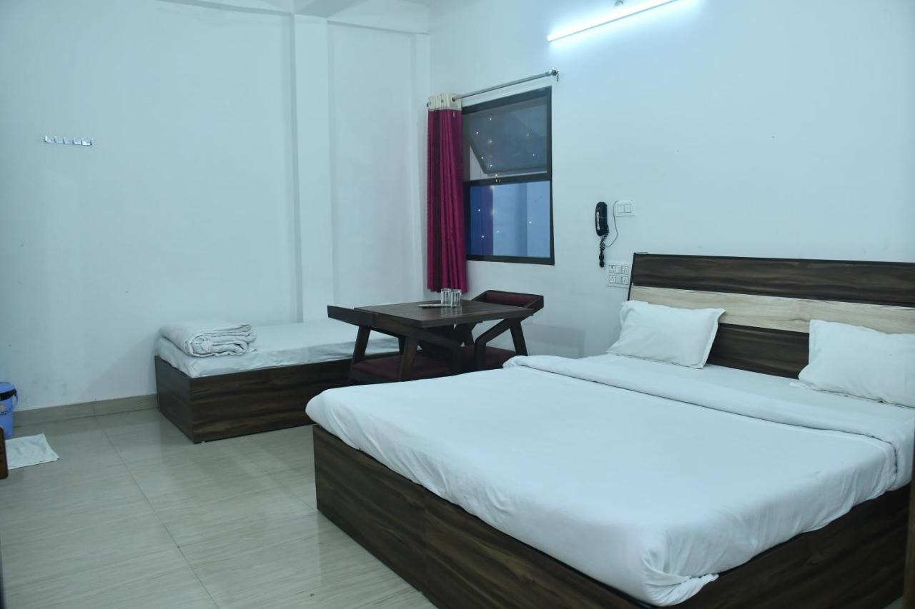 Hotel Awadh Palace Sahjanwa Eksteriør billede