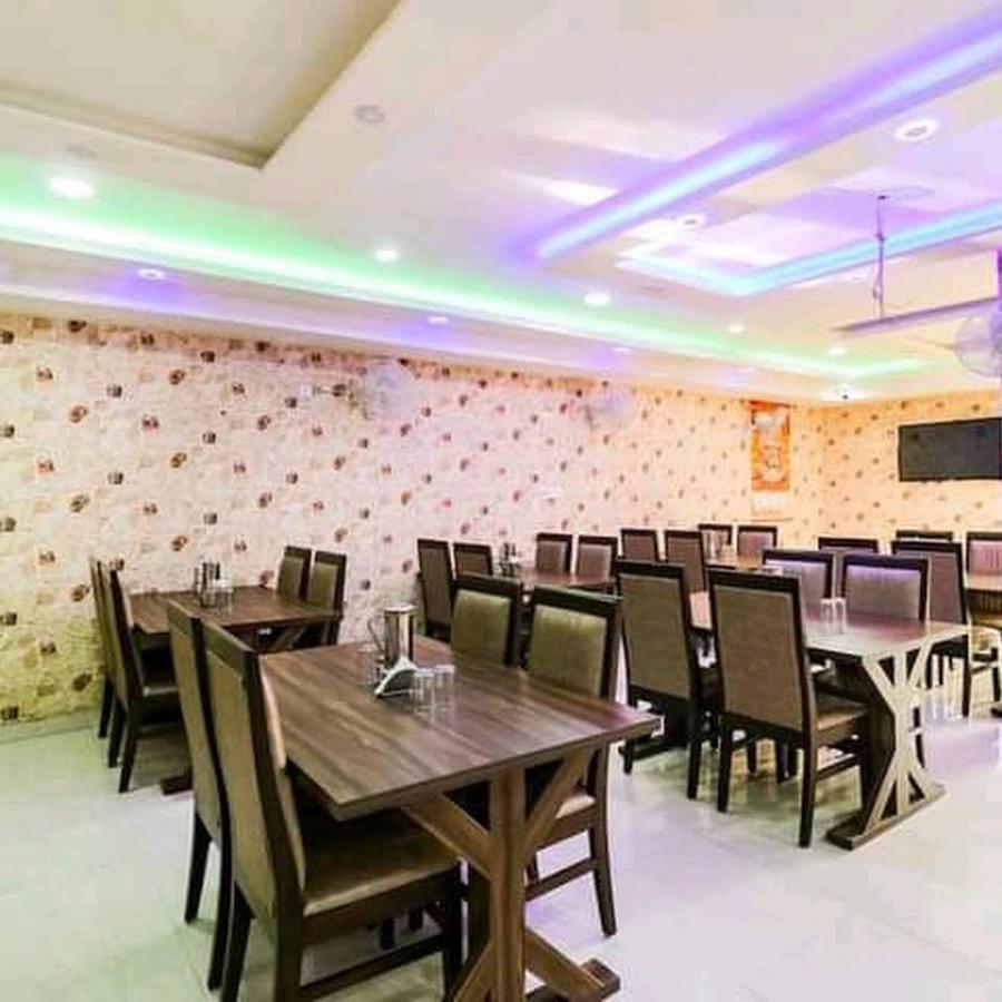 Hotel Awadh Palace Sahjanwa Eksteriør billede